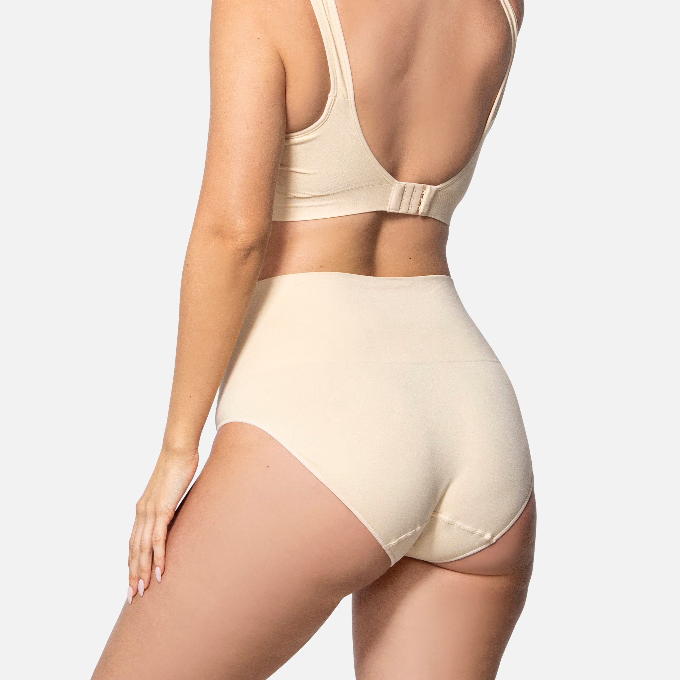308 Smoothing At Waist Brief
