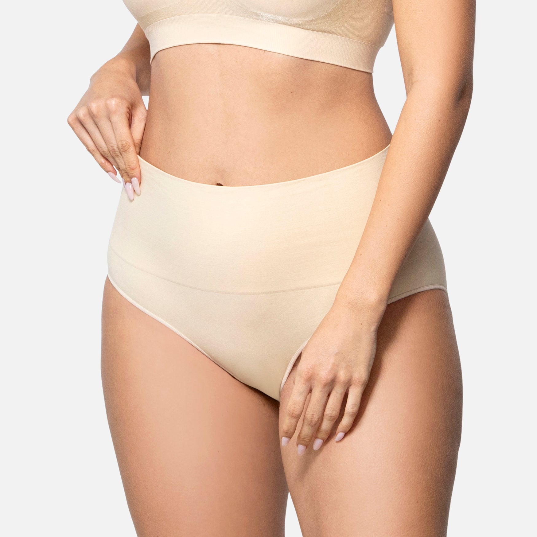 308 Smoothing At Waist Brief
