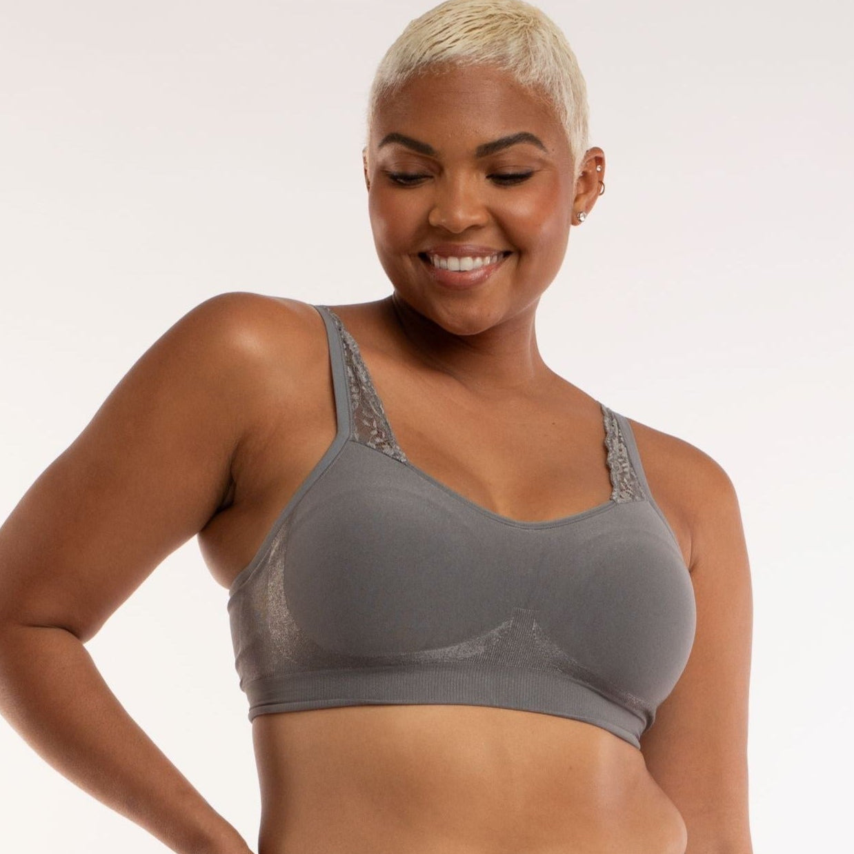 445 The Comfort Bra (Lace Straps)