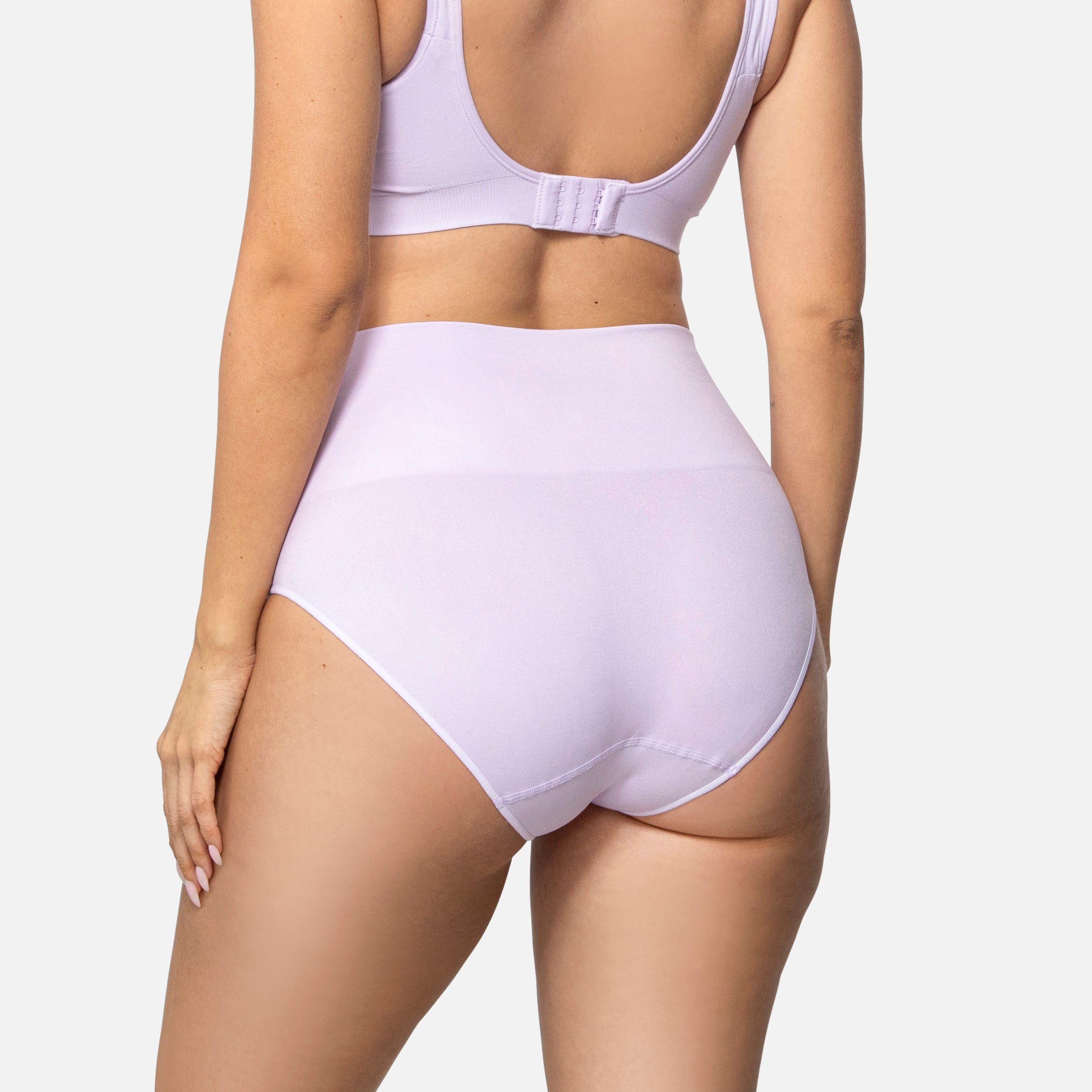 Smoothing At Waist Brief