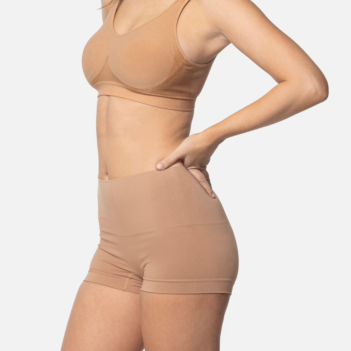 330 Smoothing At Waist Boyshort