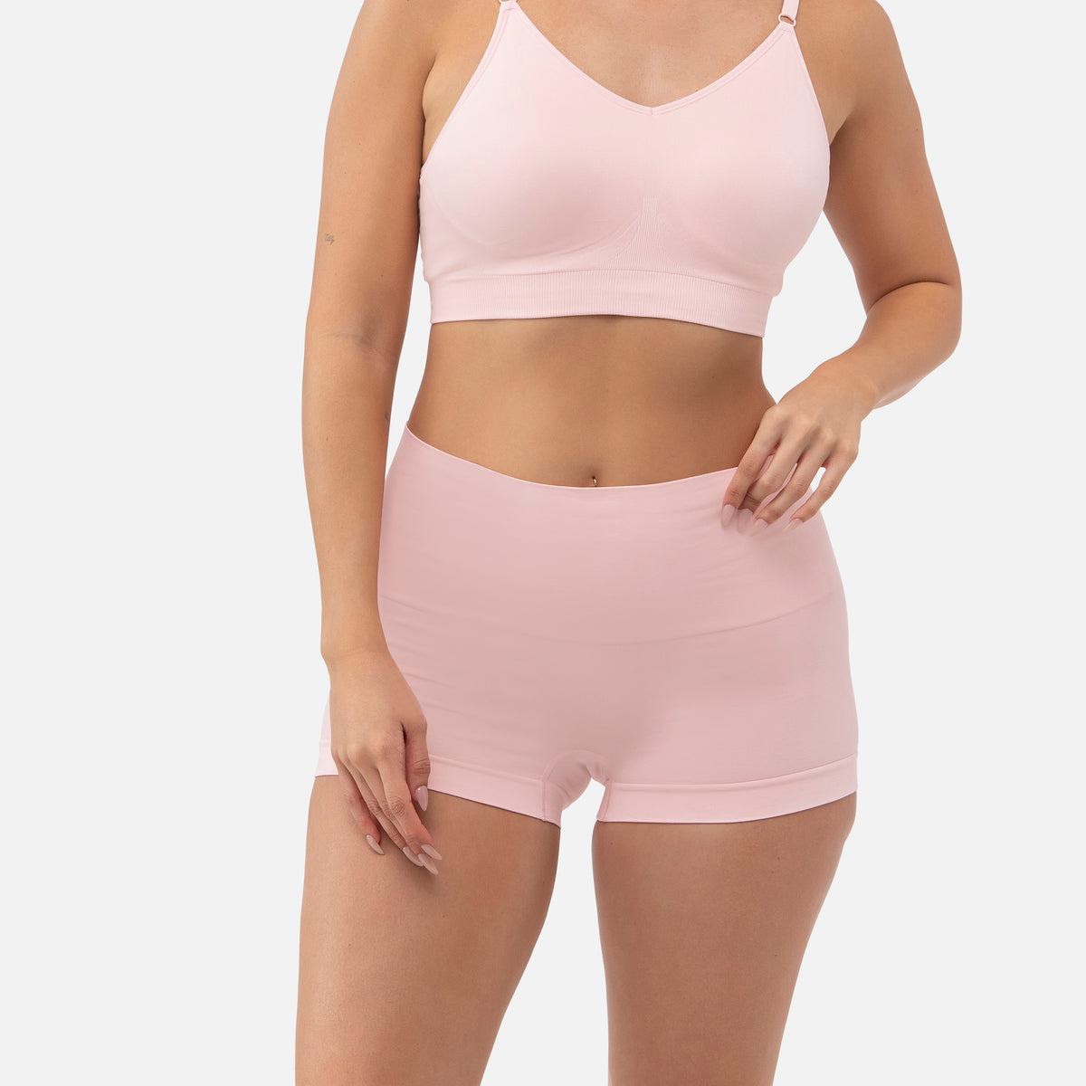 330 Smoothing At Waist Boyshort