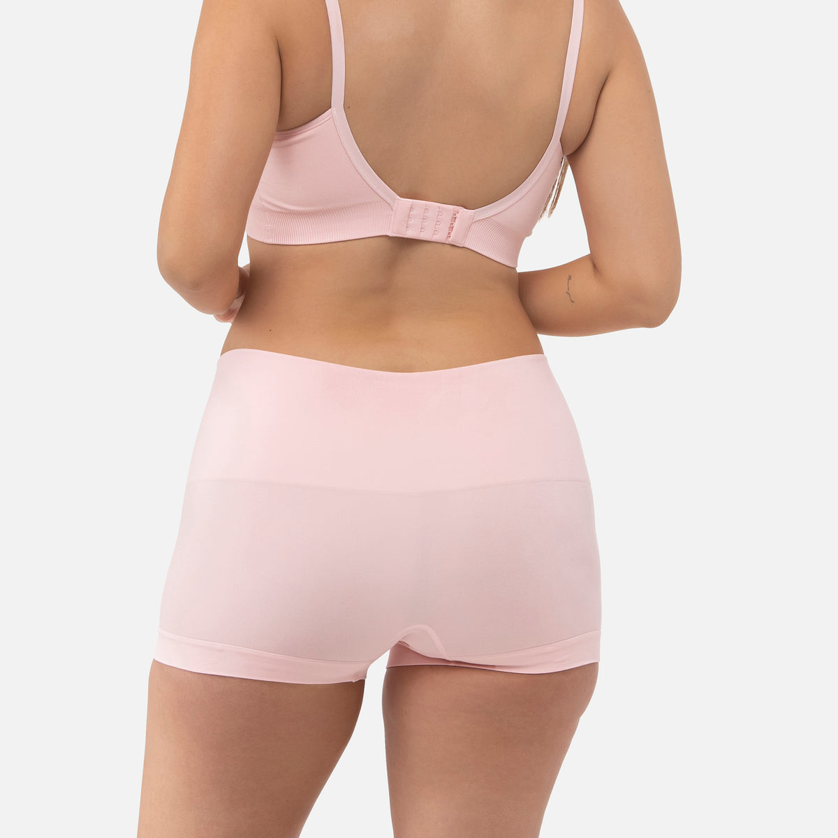 330 Smoothing At Waist Boyshort