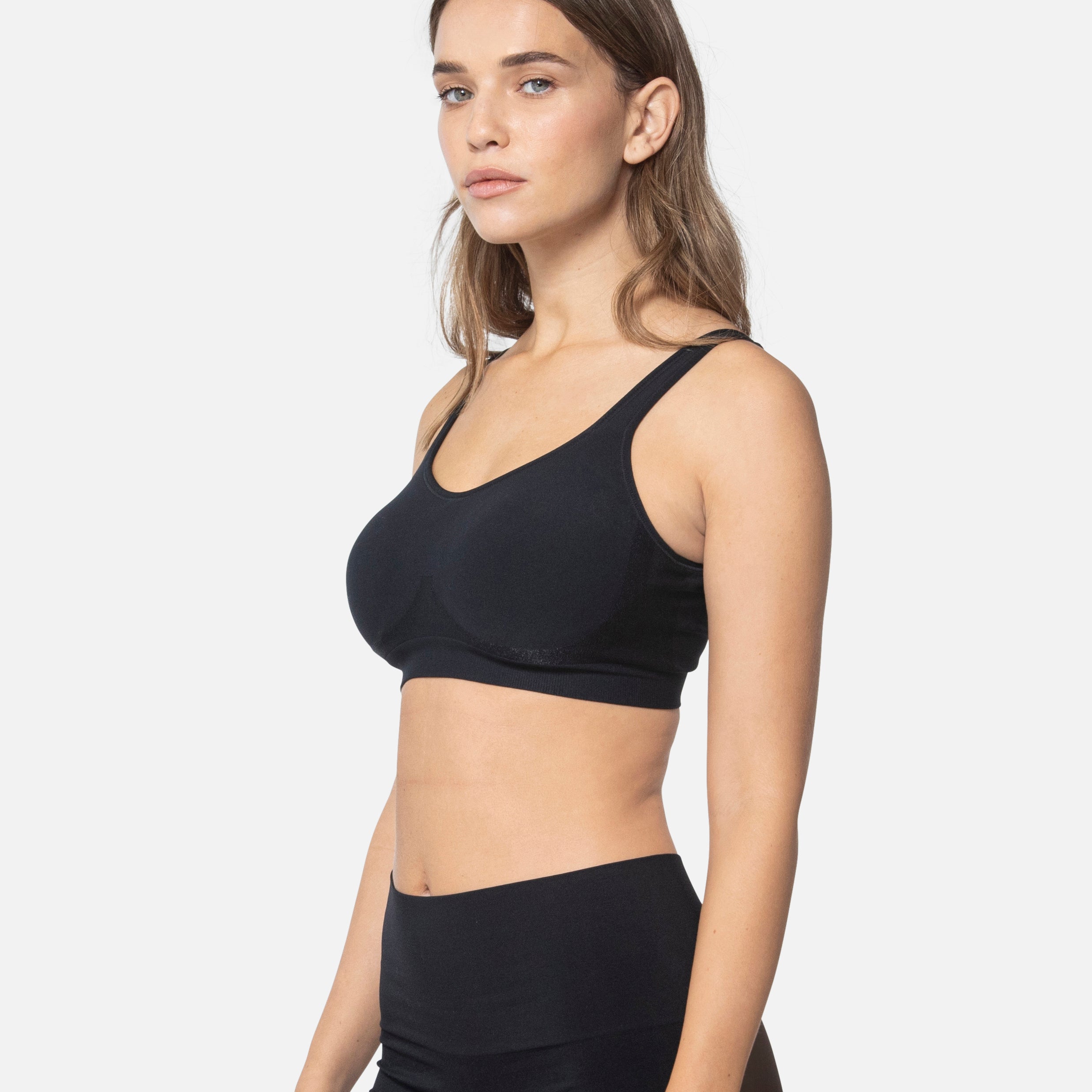 The Comfort Shaping Bra with Adjustable Straps