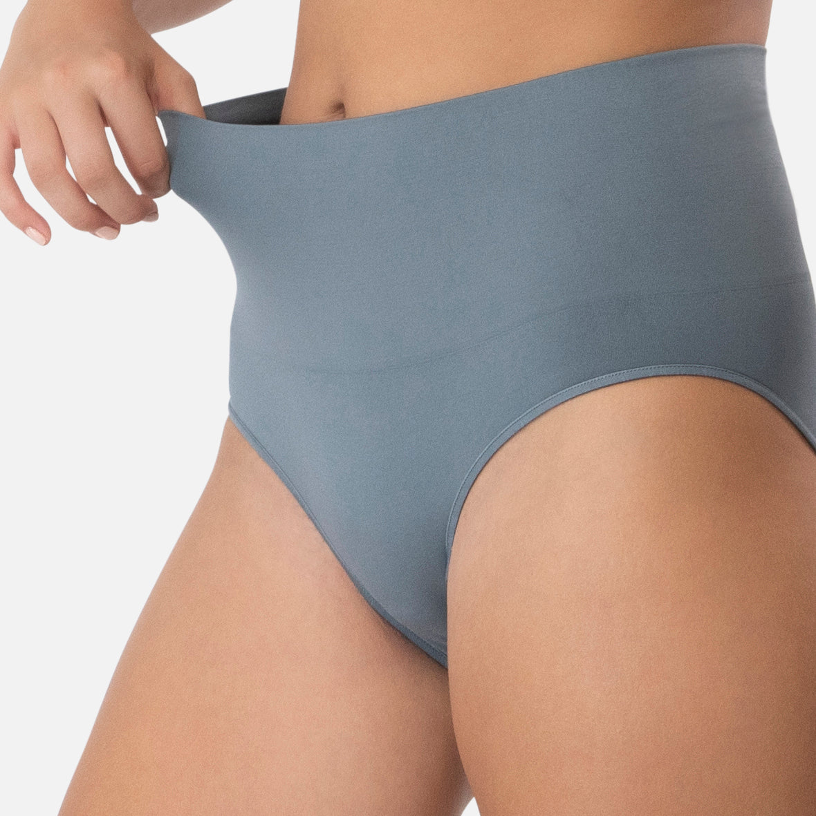 Smoothing At Waist Brief