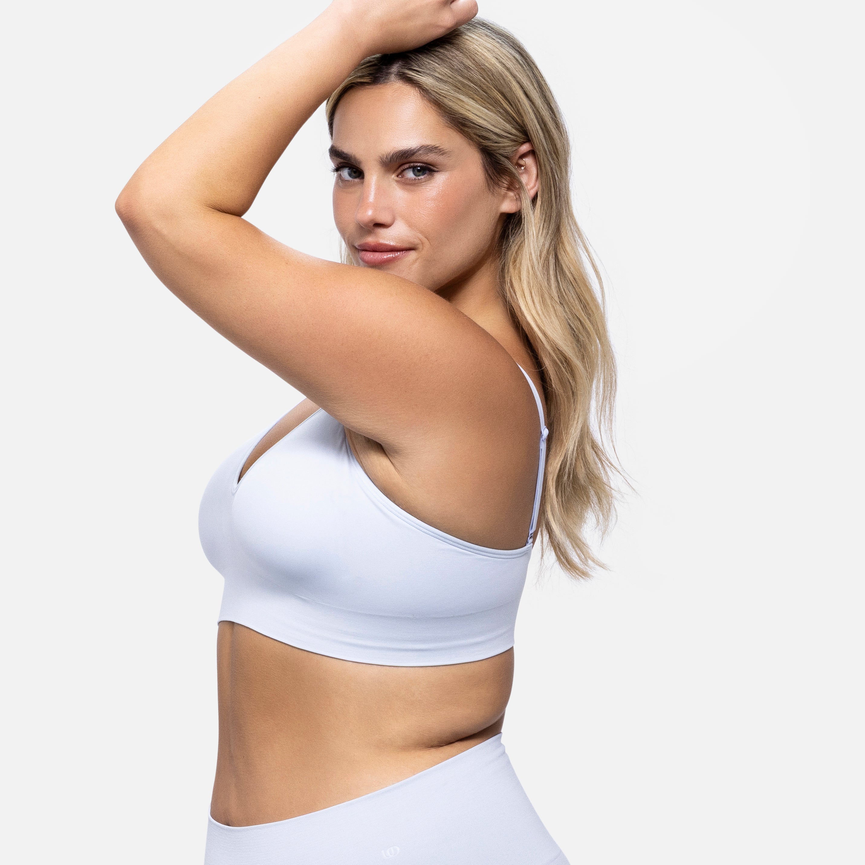450 The Neckline Pullover Bralette