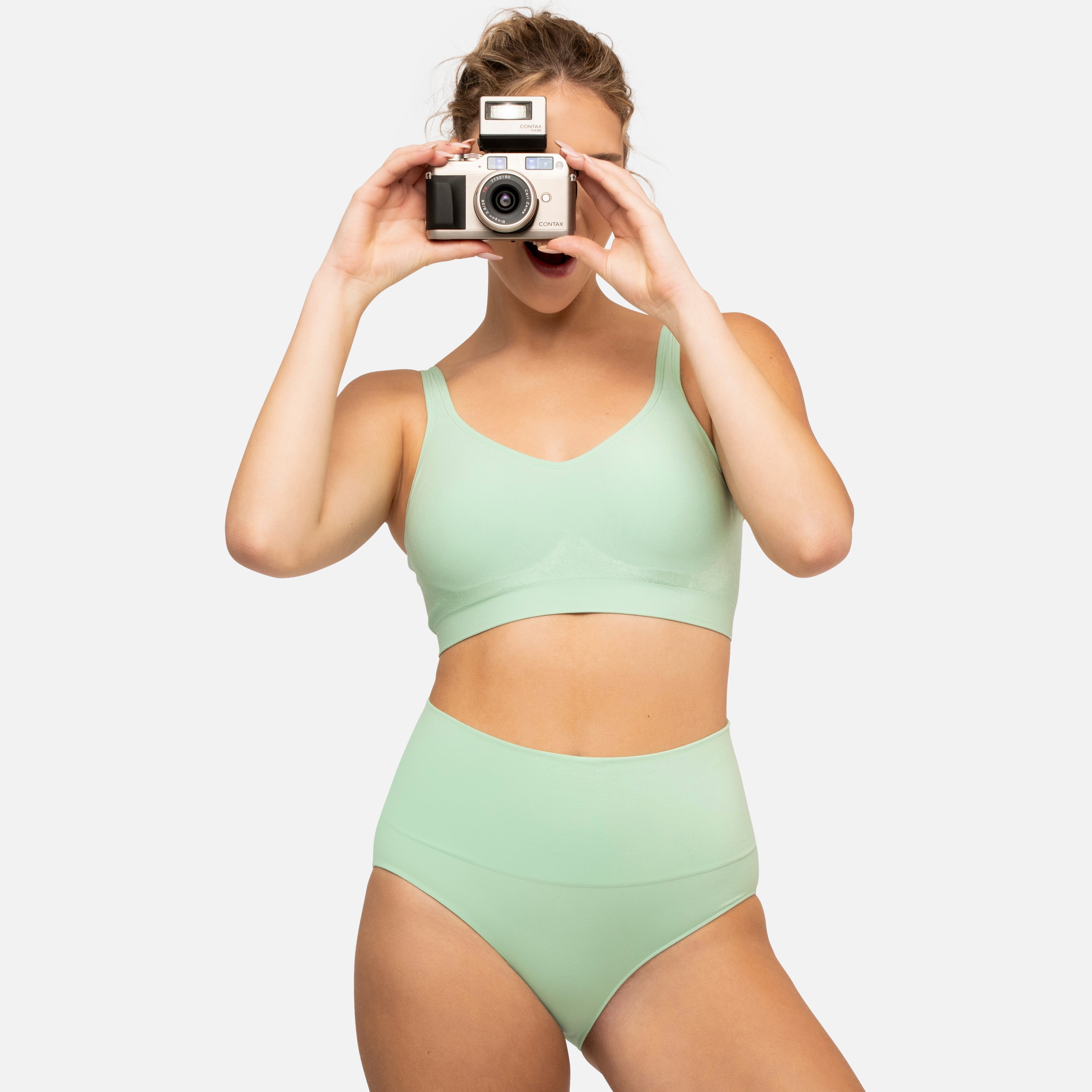 459 The Comfort Shaping Bra with Adjustable Straps
