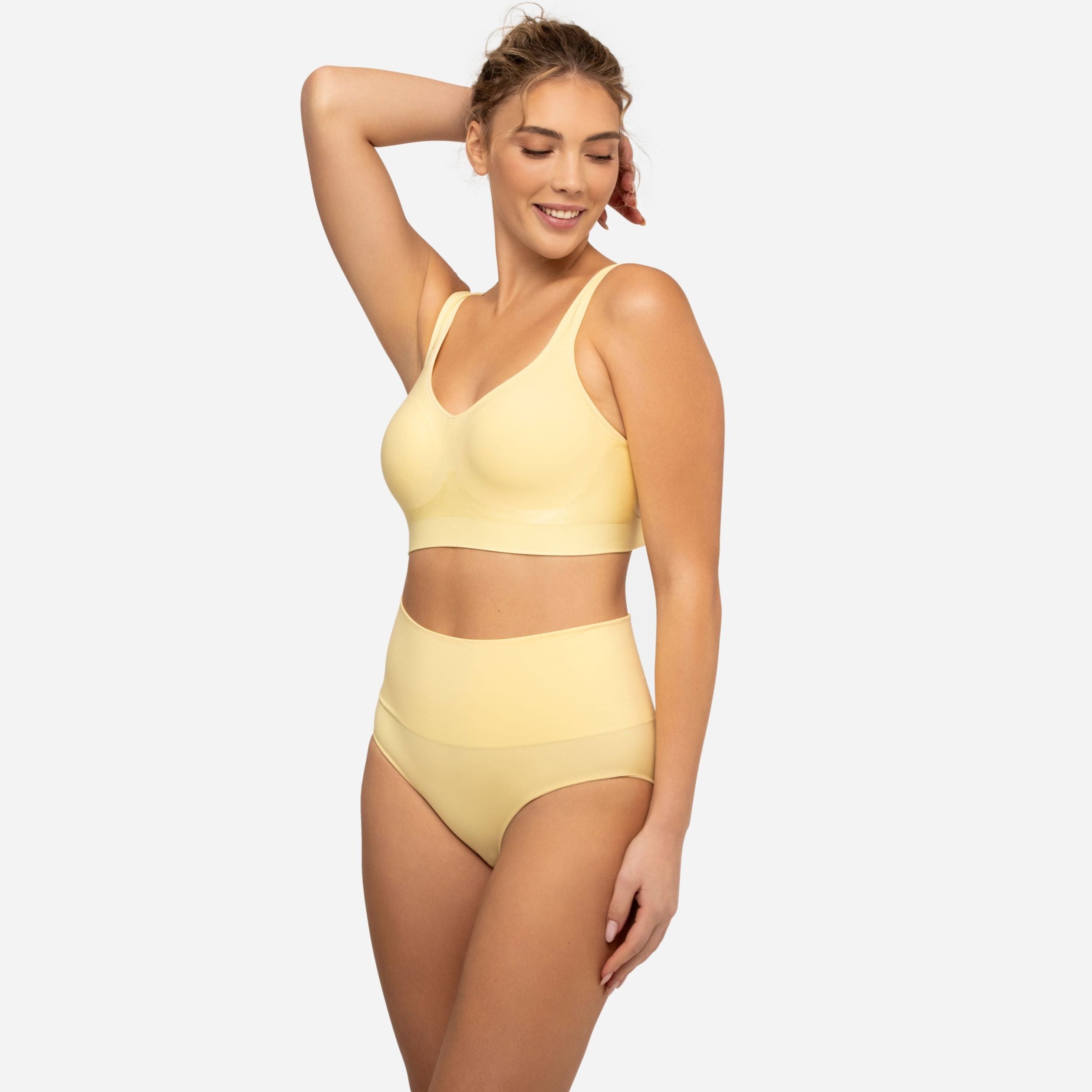 Smoothing At Waist Brief